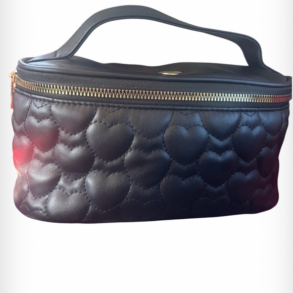 Black Quilted Heart vanity Bag - Picture 1 of 5